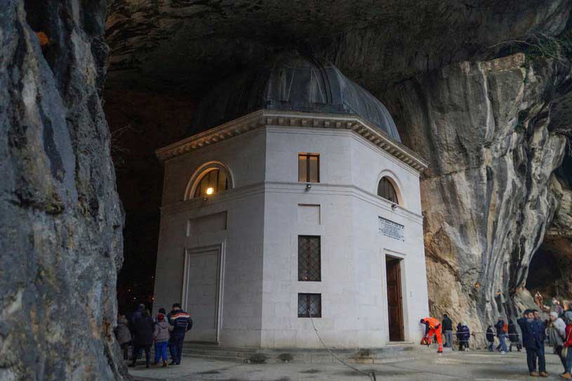 Храм Валадье на самом деле был спроектирован Папой Львом XII